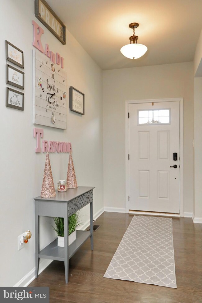 5697 River Shark Ln, Waldorf, MD 20602 - photo 6