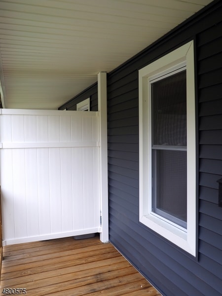 41 Canal St, Landing, NJ 07850 - photo 2