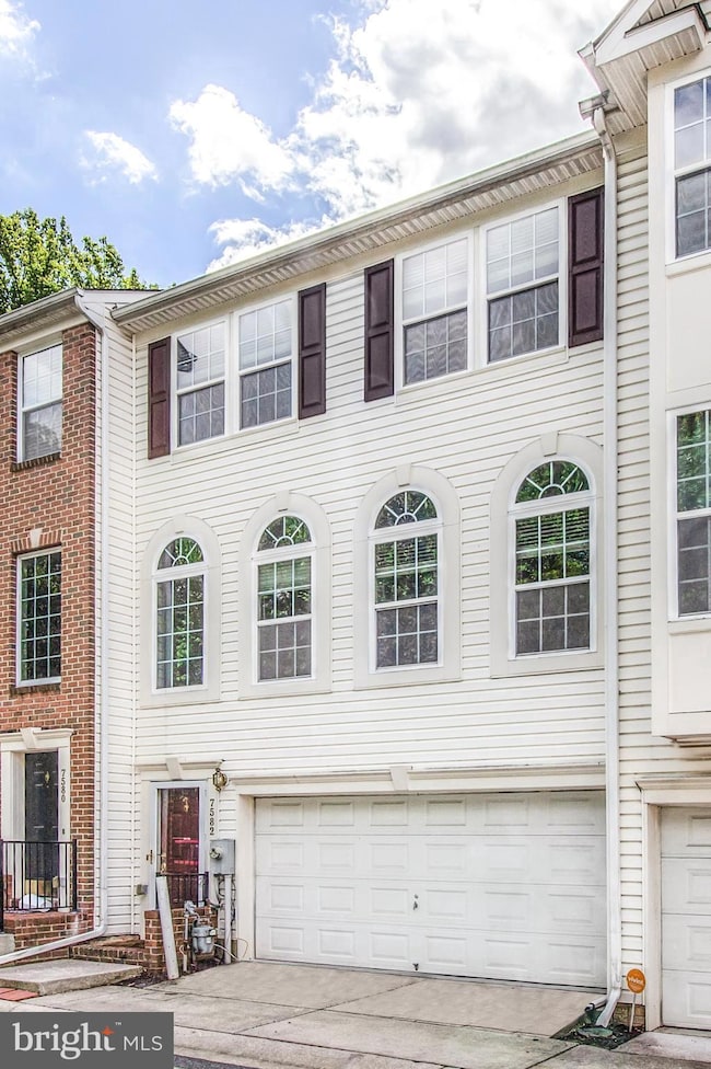 7582 Cherrybark Oak Ln, Elkridge, MD 21075 - photo 2