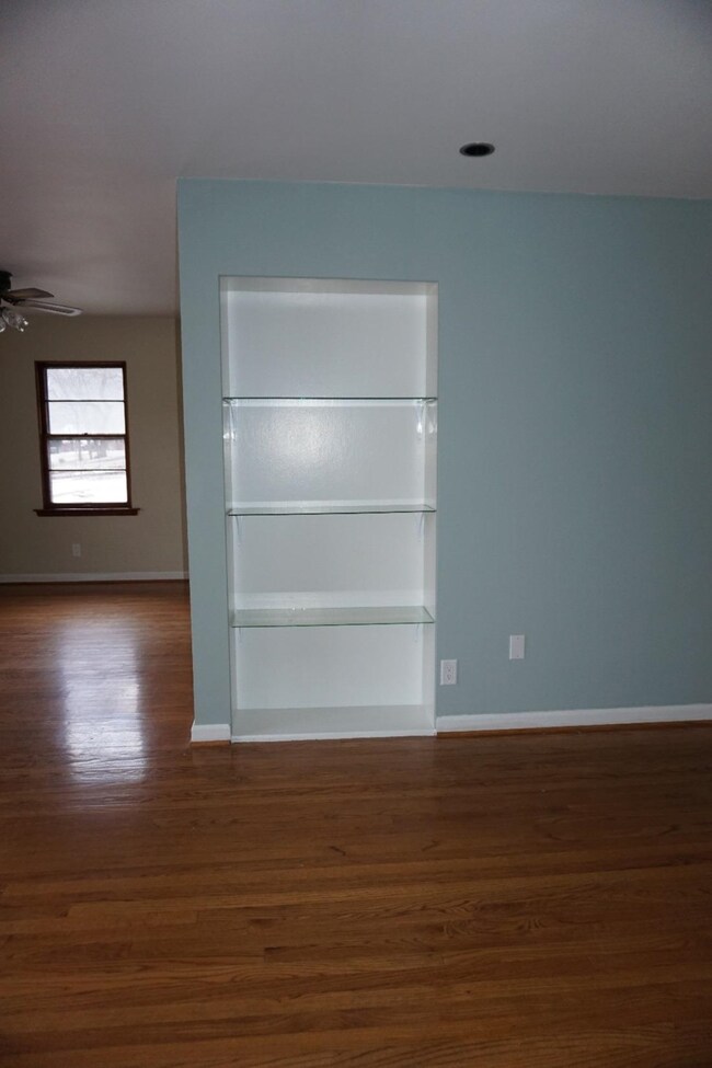 2424 Crest Rd, Gary, IN 46408 - photo 4