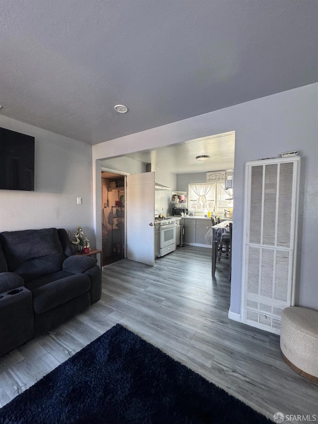 1003-1011 Lassen St, Richmond, CA 94805 - photo 3