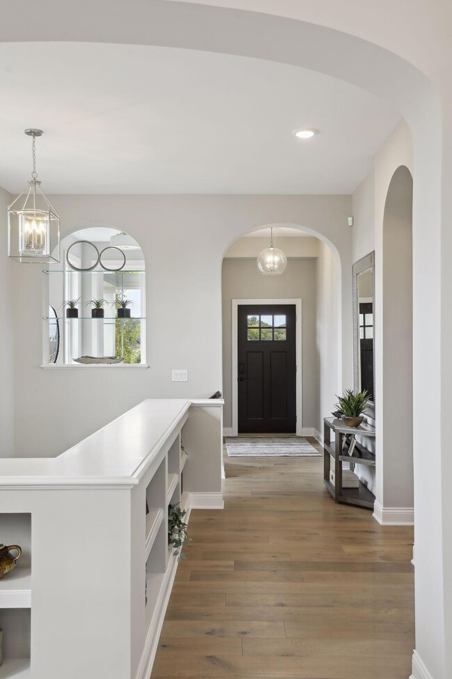 85 Spring Farm Ln, North Oaks, MN 55127 - photo 3