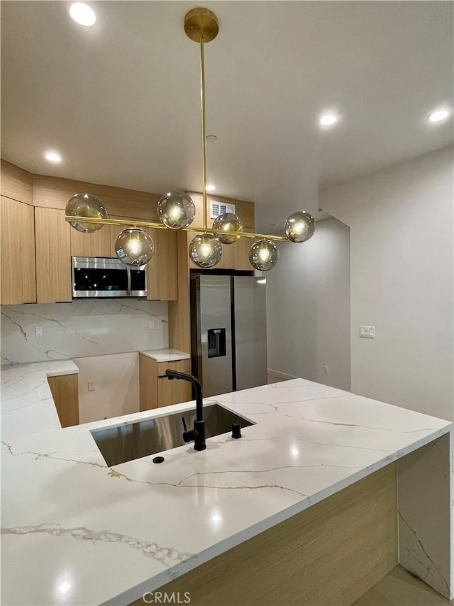 611 W 41st Place unit 1/2, Los Angeles, CA 90037 - photo 2