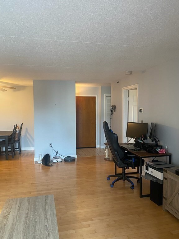 Gateway Condominiums unit 208N, Beverly, MA 01915 - photo 2