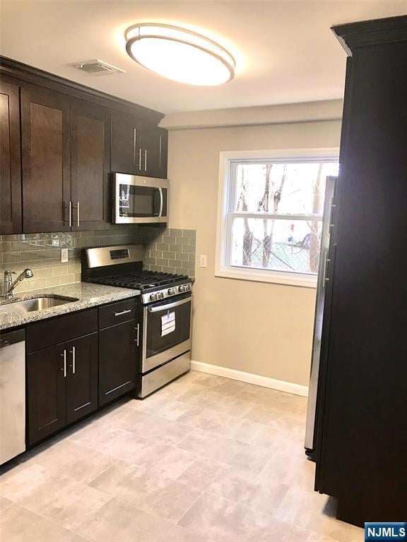 252 Berry St, Hackensack, NJ 07601 - photo 2