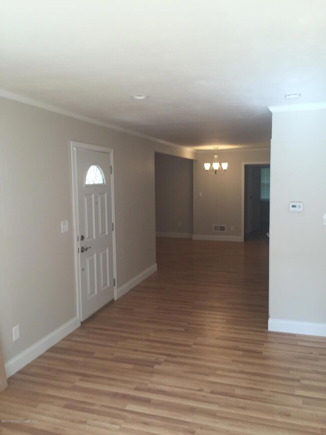 189 Pinecrest Rd, Oakhurst, NJ 07755 - photo 5