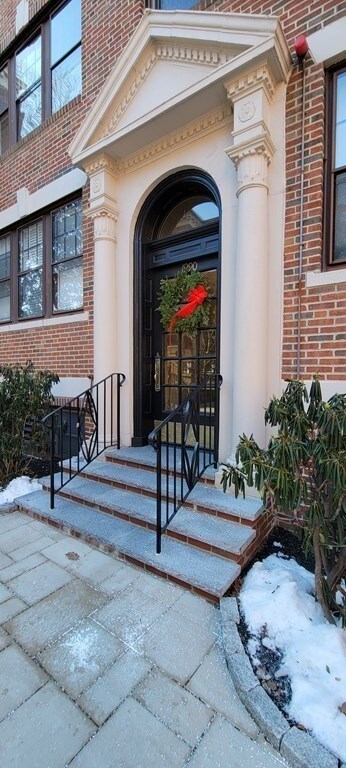 1990 Commonwealth Ave unit 3, Brighton, MA 02135 - photo 2