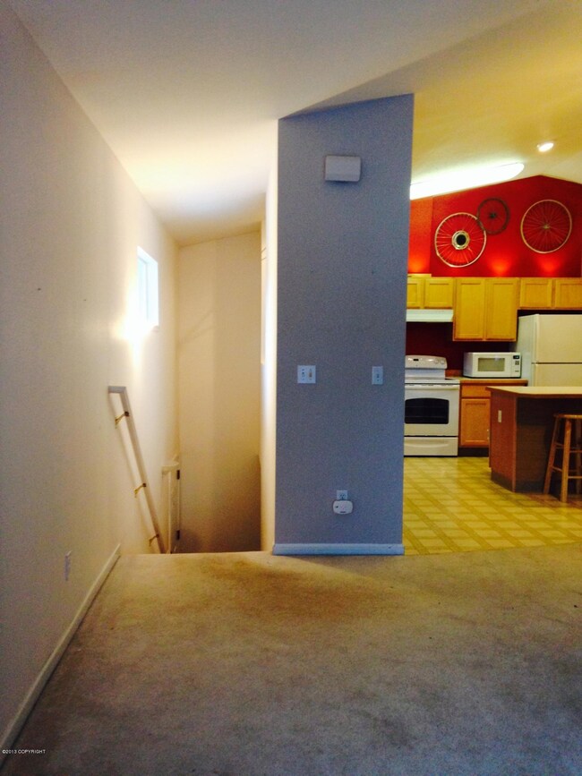 3410 Oregon Dr unit B, Anchorage, AK 99517 - photo 2