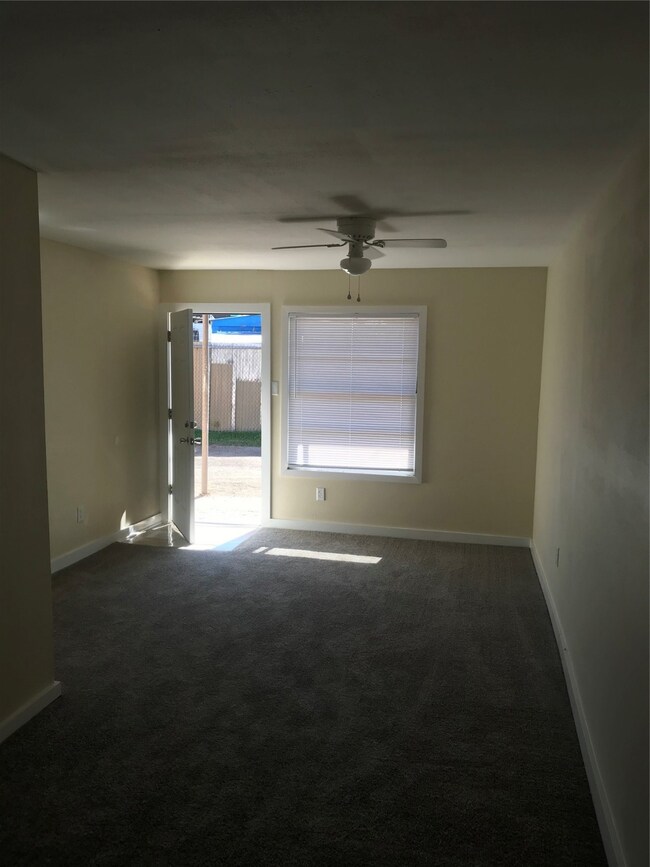 916 Jennetta St, Rosenberg, TX 77471 - photo 5