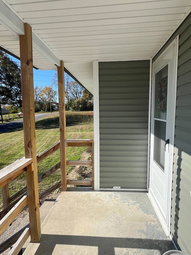 621 Bomar Heights, Columbia, KY 42728 - photo 4