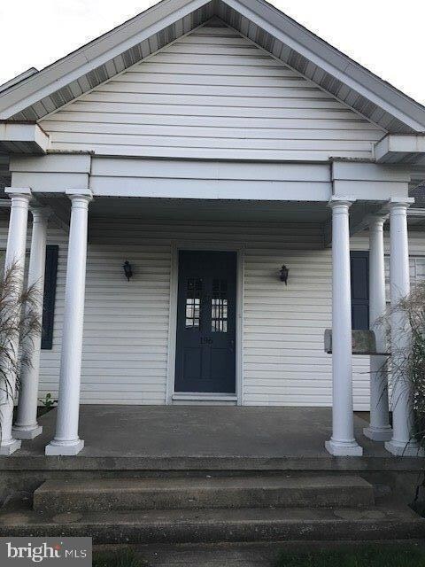 196 W Main St, Leola, PA 17540 - photo 2