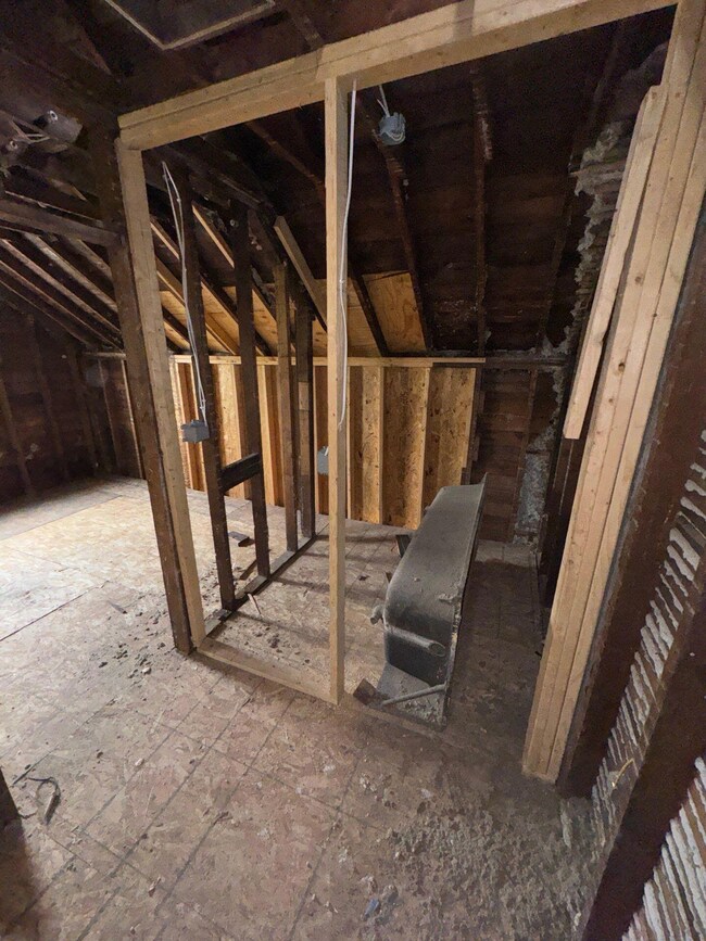 Upper Bedroom