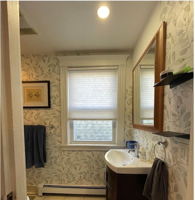 1672 Beacon St unit 2, Brookline, MA 02445 - photo 3