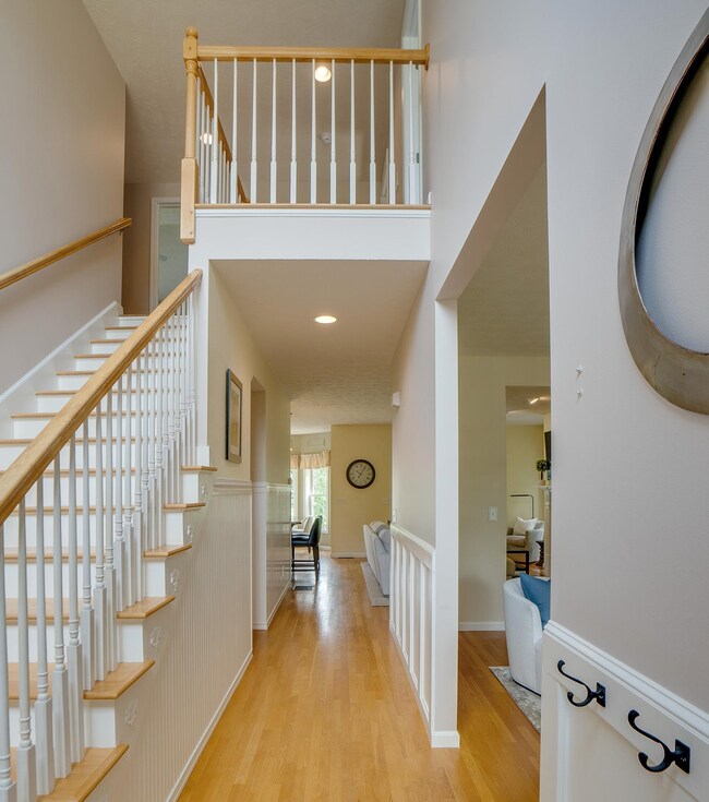 17 Sentry Rd, Bedford, NH 03110 - photo 4