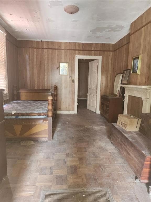 1st bedroom