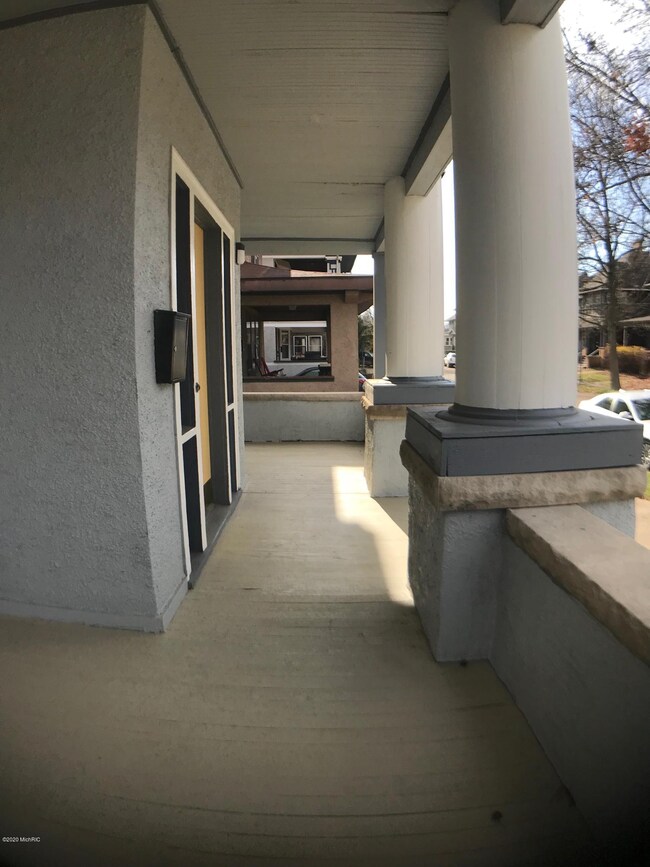 214 Allen Blvd_Jeff Leonard