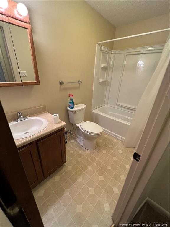 2700 Helaman Ct, Fayetteville, NC 28303 - photo 7