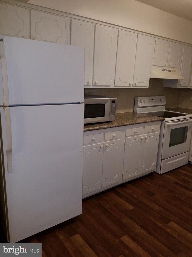 8002 Capistrano Place unit A, Alexandria, VA 22309 - photo 7