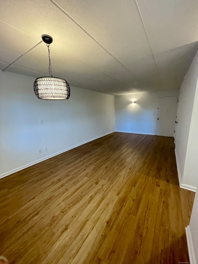 Hyde Park unit 3P, Stamford, CT 06907 - photo 6