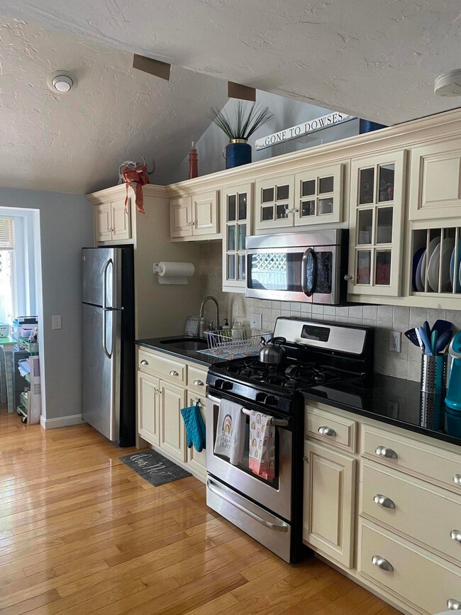 3040 Falmouth Rd unit J2, Osterville, MA 02655 - photo 3