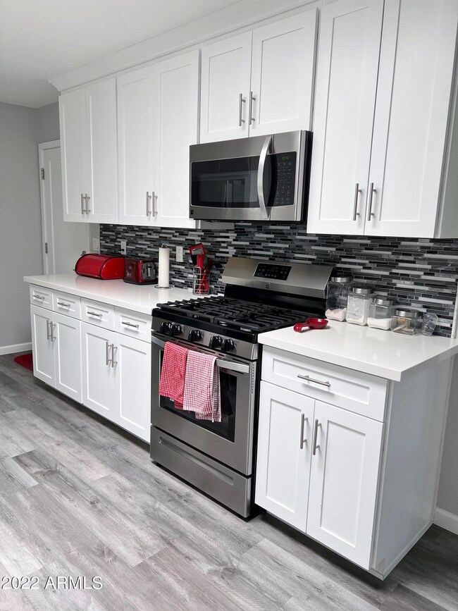 10824 W Deanne Circle (9)