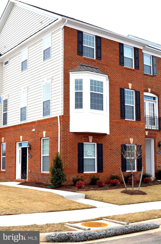 23351 Milltown Knoll Square, Ashburn, VA 20148 - photo 2
