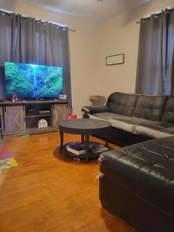 37 Forbes St, Worcester, MA 01605 - photo 3