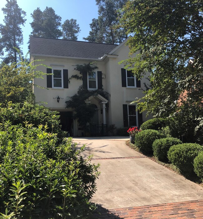 828 Barrett Lane