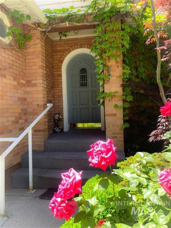 1900 Miller Ave, Burley, ID 83318 - photo 4