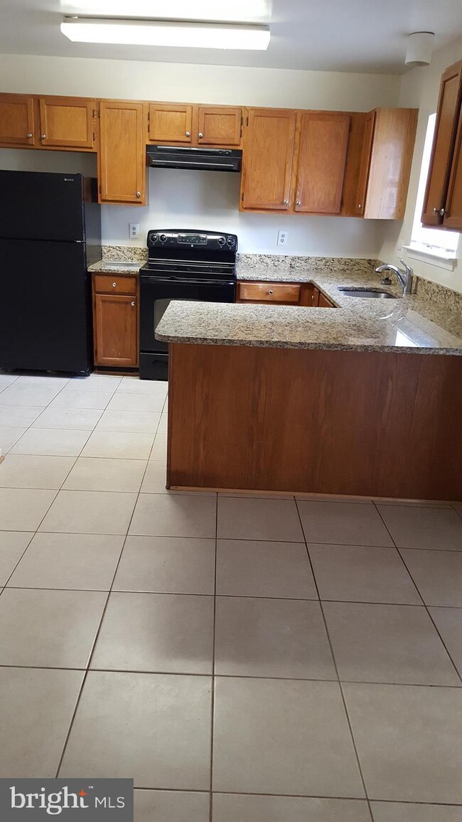 11400 Applegrath Way, Germantown, MD 20876 - photo 6