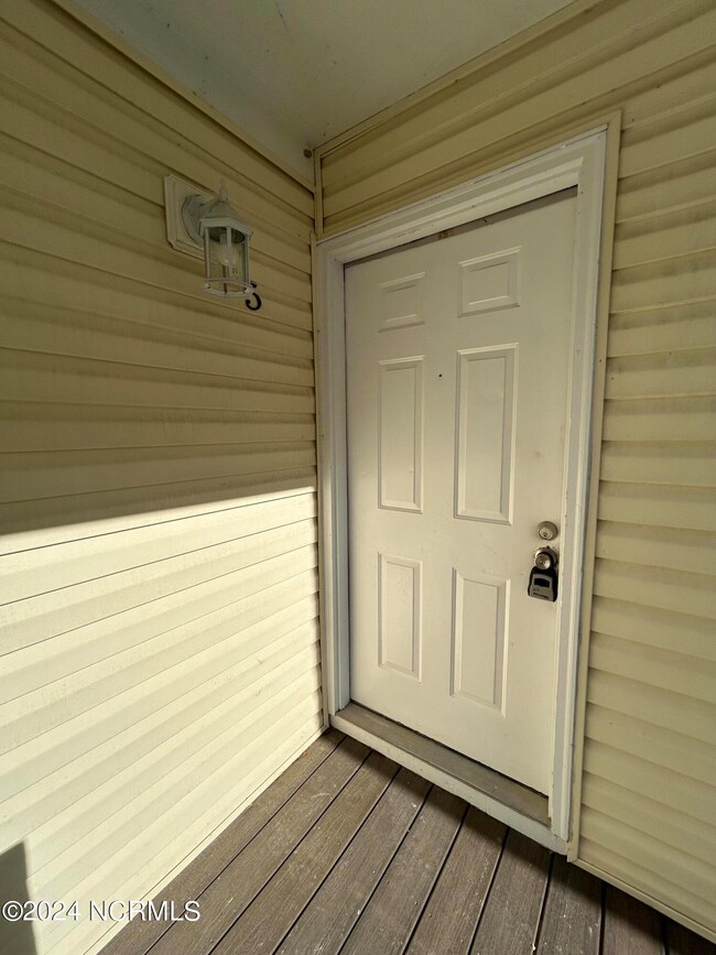 2036 Sloop Point Loop Rd unit A5, Hampstead, NC 28443 - photo 2