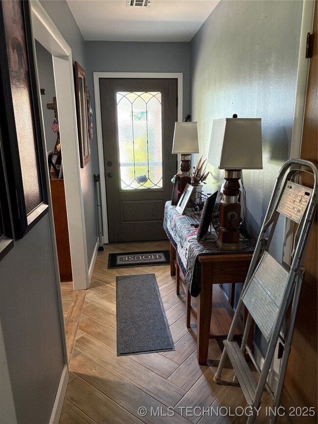 1017 E 11th St, Cushing, OK 74023 - photo 6