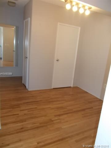 7945 Carlyle Ave unit 6, Miami Beach, FL 33141 - photo 6