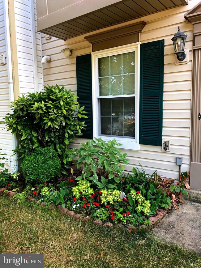 13983 Gunners Place, Centreville, VA 20121 - photo 3