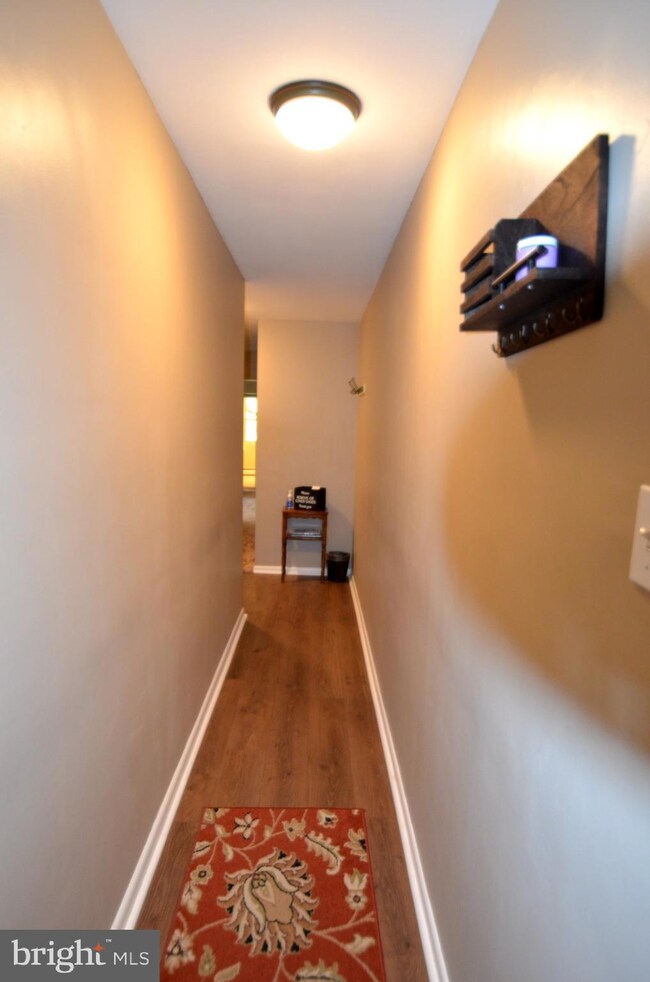 383 Lakeside Rd unit 106, Ardmore, PA 19003 - photo 4