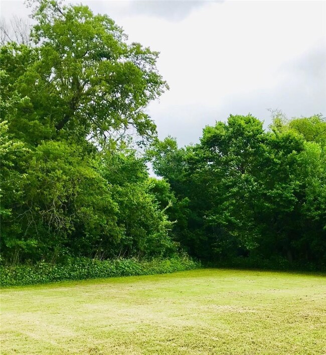 2156 Eddy Gatesville Pkwy, Eddy, TX 76524 - photo 5