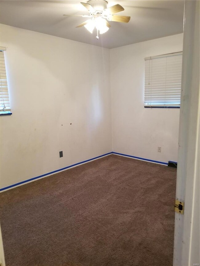 2725 Mockingbird Ln, Florissant, MO 63031 - photo 6