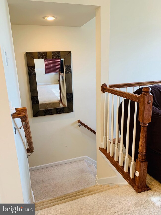 7090 Ingrahm Dr, Glen Burnie, MD 21060 - photo 4