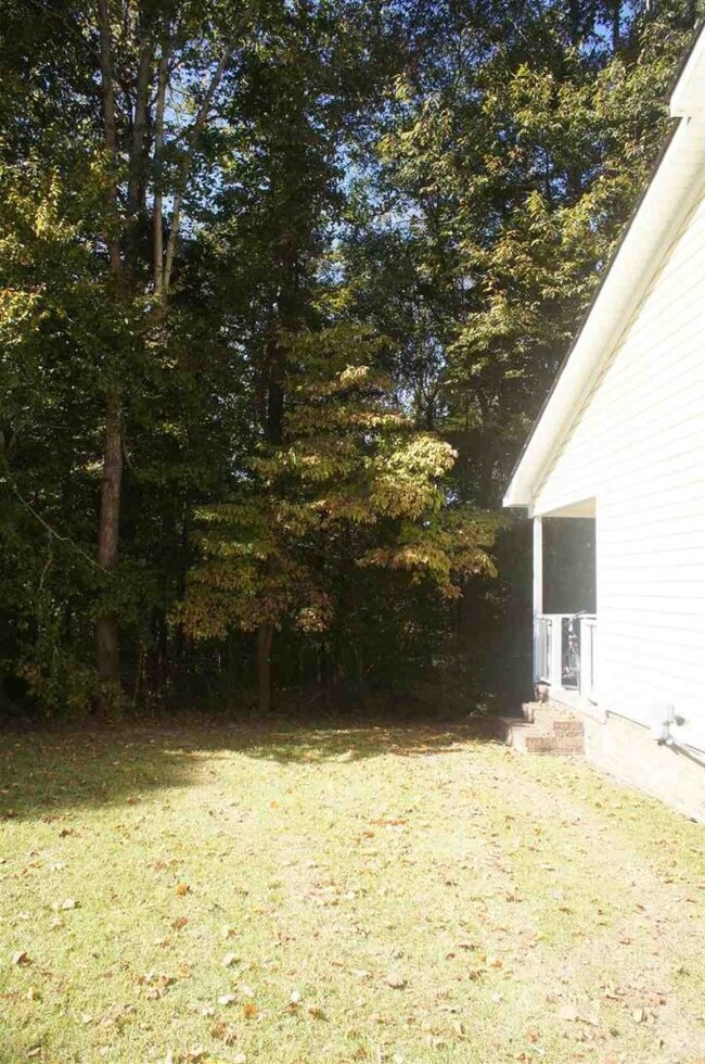 129 Highland Ct, Jacksonville, NC 28540 - photo 2