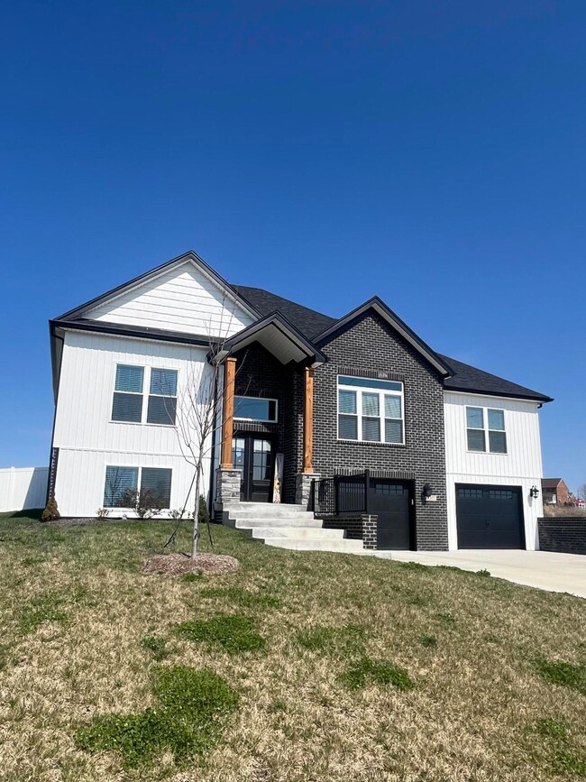 2317 Clearwater Dr, Lawrenceburg, KY 40342 - photo 2