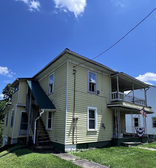 221 S Wood St, Loudonville, OH 44842 - photo 7