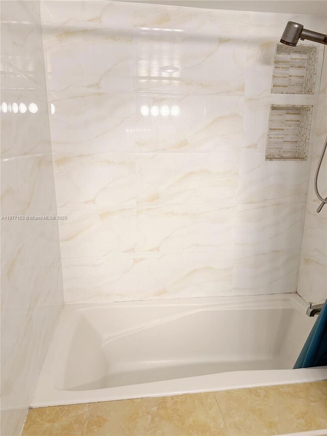 Plaza Del Prado Condominium unit 1601, Aventura, FL 33160 - photo 5