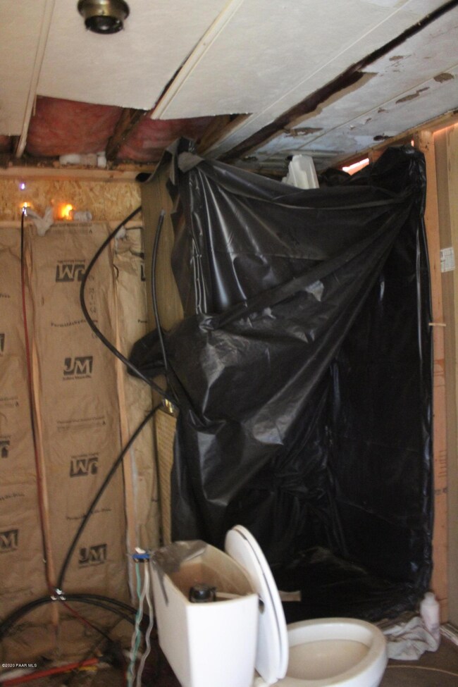 690 W Mount Royal, Ash Fork, AZ 86320 - photo 7