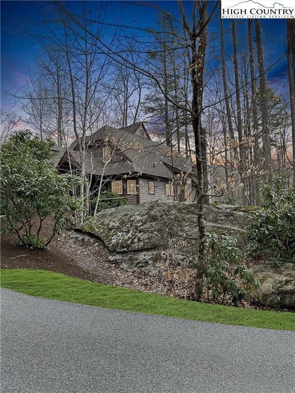 Beautiful Boulder beside home lends to extra ambia