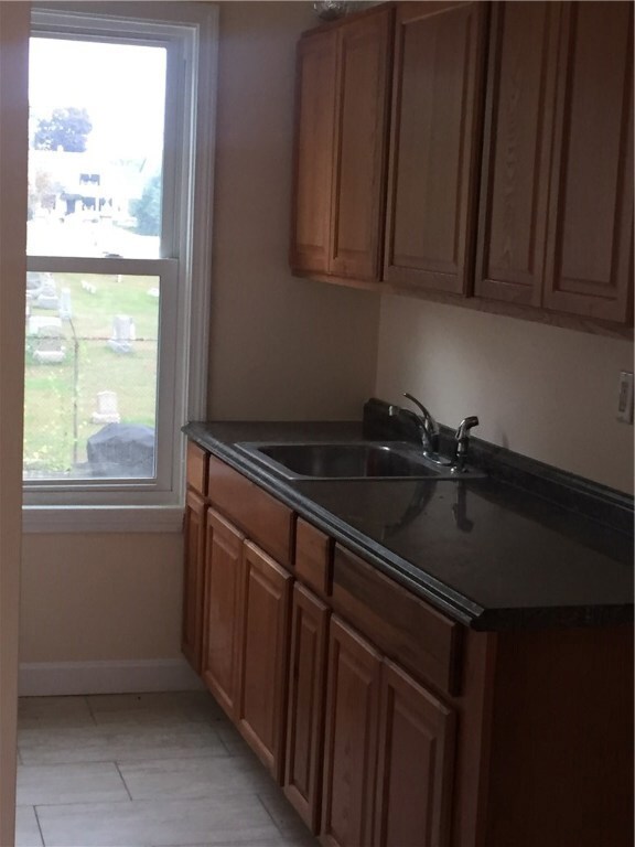 13 Bagley St, Central Falls, RI 02863 - photo 7