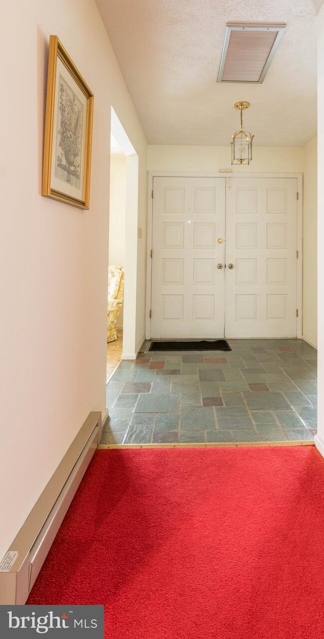 2447 N Independence Dr, Montross, VA 22520 - photo 4