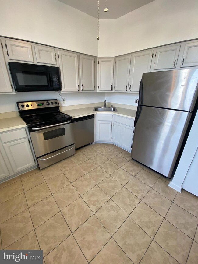 8913 Rusland Ct, Fort Washington, MD 20744 - photo 5