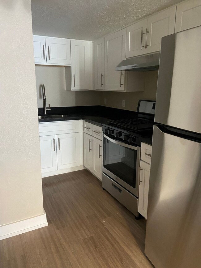 605 Enid St unit 3.5, Houston, TX 77009 - photo 4