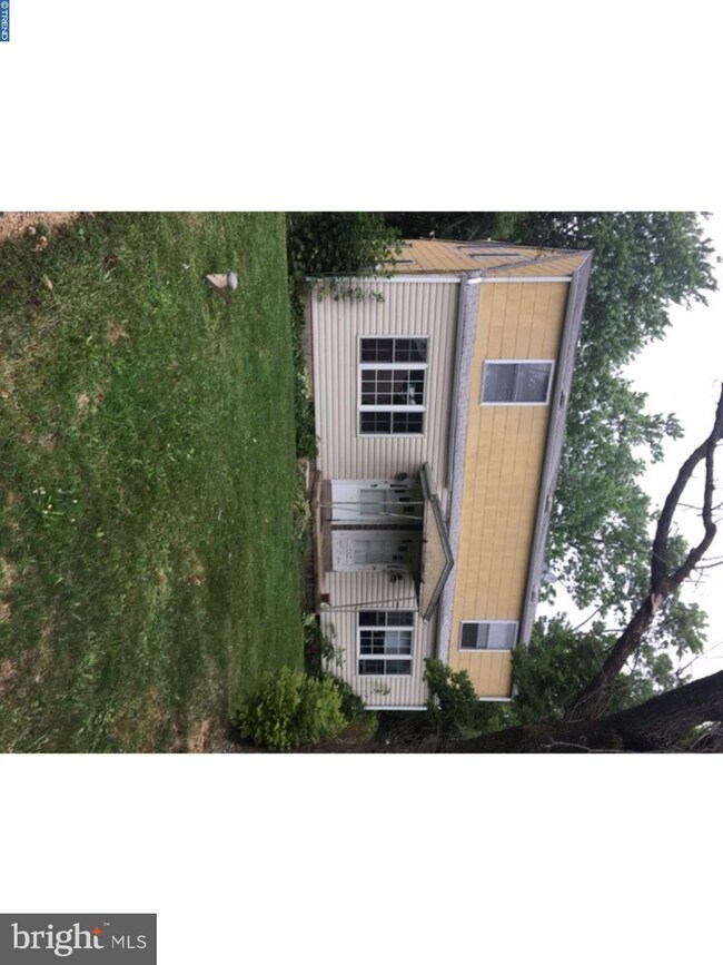 1318 Fairgrounds Rd, Hatfield, PA 19440 - photo 3