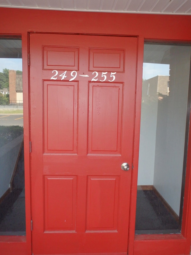 249 High Path Rd, Windsor, CT 06095 - photo 5